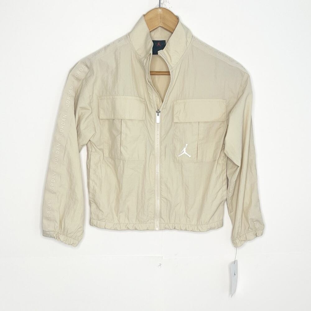 Girls Jordan Windbreaker Jacket Size Medium